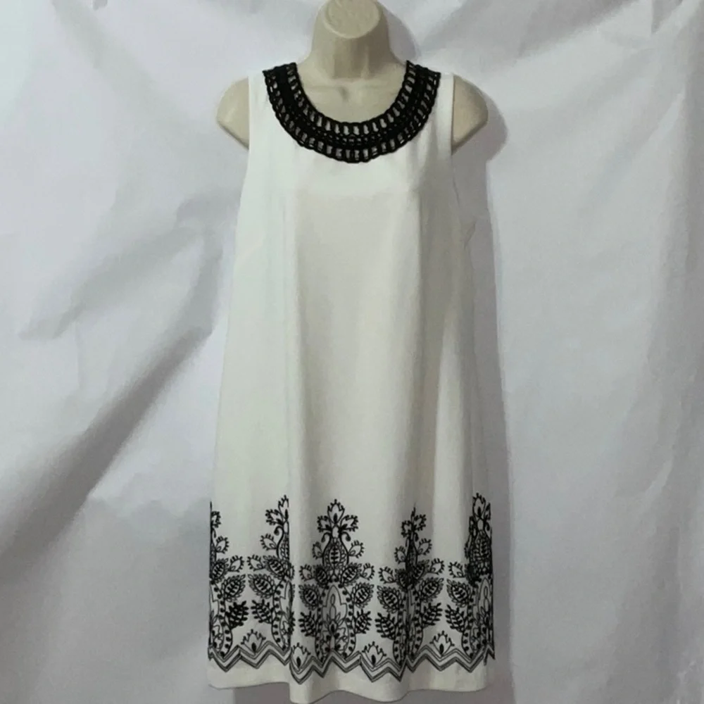 Roz & Ali Shift Dress, Size 10